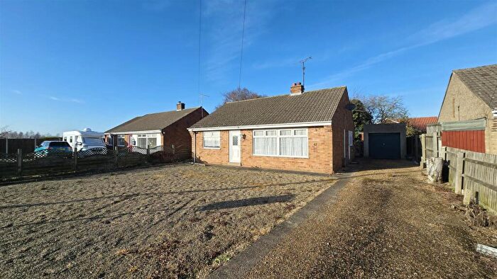 2 Bedroom Detached Bungalow For Sale In Daniels Gate, Long Sutton, PE12