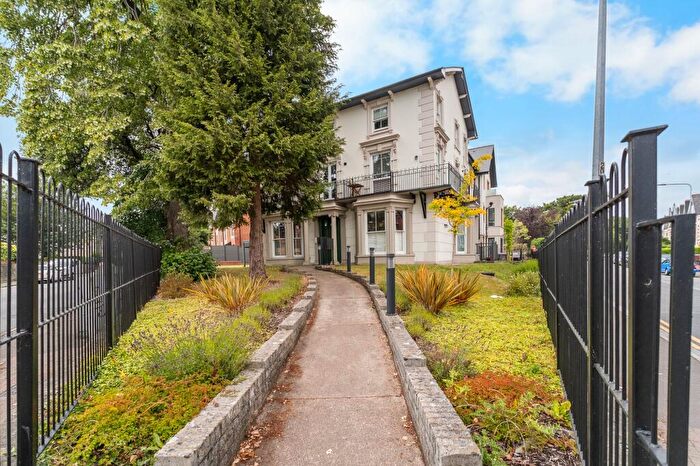 2 Bedroom Apartment To Rent In Suffolk House, Romilly Road, Pontcanna, CF5