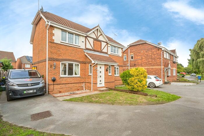 2 Bedroom Semi-Detached House For Sale In Chatsworth Drive, Rossington, Doncaster, DN11
