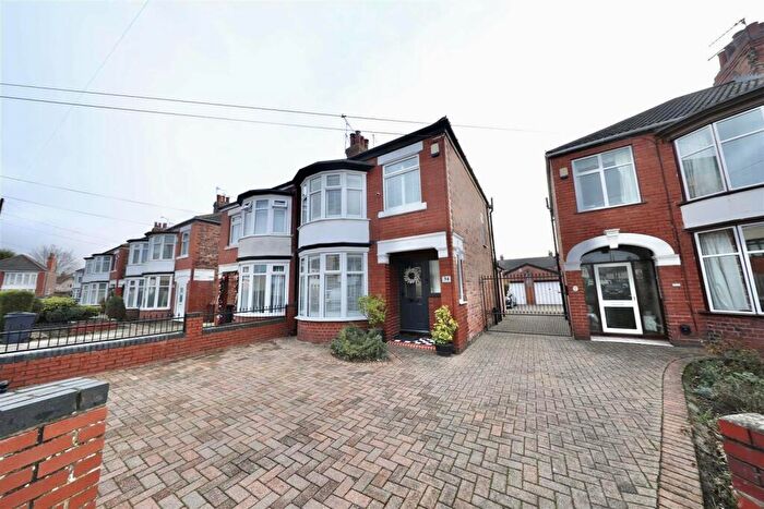 3 Bedroom Semi Detached House For Sale In Southfield Road, Hull, HU5