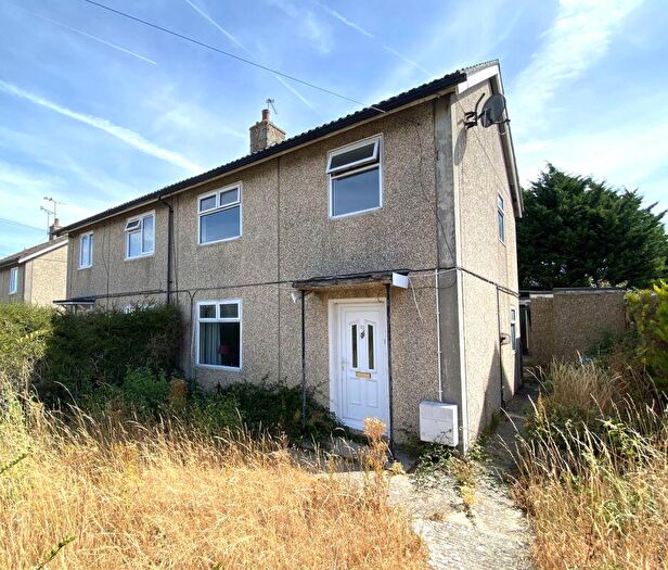 3 Bedroom Semi-Detached House For Sale In Turnpike Road, Highworth, Swindon, SN6