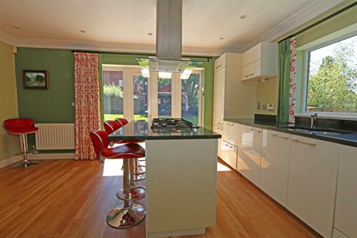 4 Bedroom Detached House For Sale In Thame, Oxfordshire, OX9