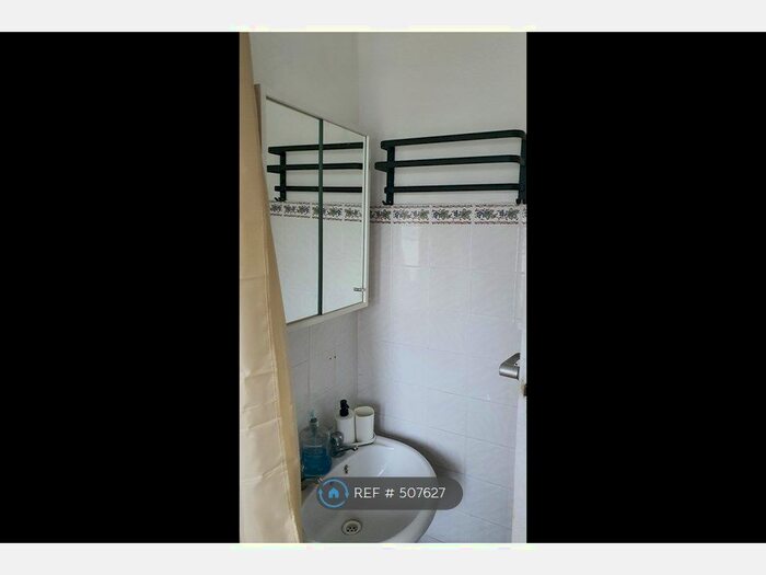 2 Bedroom Flat To Rent In Spring Vale South, Dartford, DA1