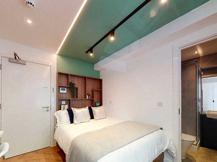 Studio To Rent In Apt, Castello Court #, W9