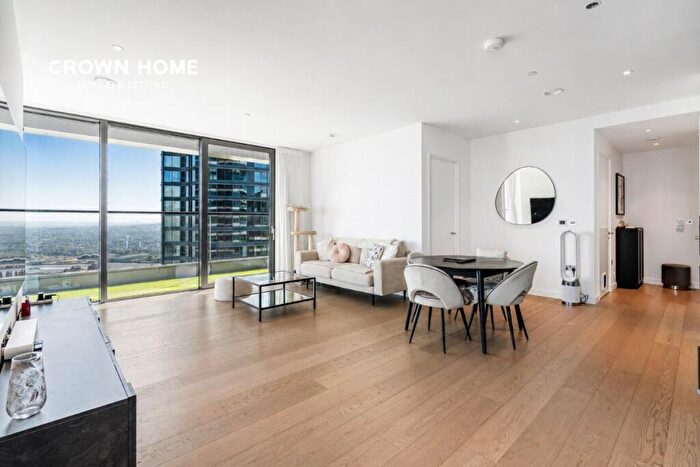 2 Bedroom Apartment For Sale In Bagshaw Building, Wardian London, Canary Wharf, E14