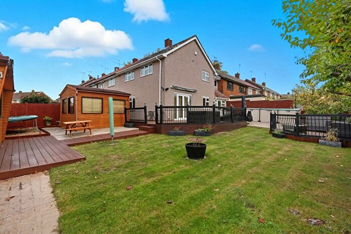 4 Bedroom Terraced House For Sale In The Upway, Basildon, Essex, SS14