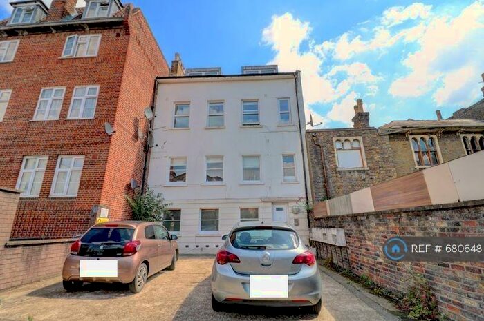 1 Bedroom Flat To Rent In Hornsey Road, London, N19