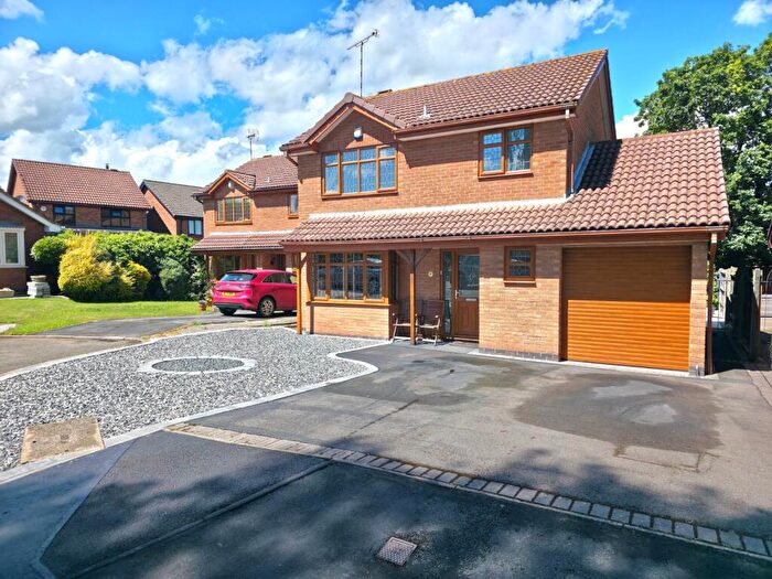3 Bedroom Detached House For Sale In The Alders, Bedworth, Warwickshire, CV12