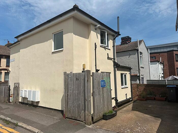 2 Bedroom Apartment To Rent In Coombe Valley Road, Dover, CT17