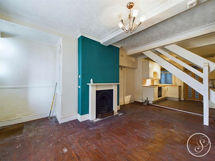 2 Bedroom Terraced House For Sale In Colton Road, Whitkirk, Leeds, LS15