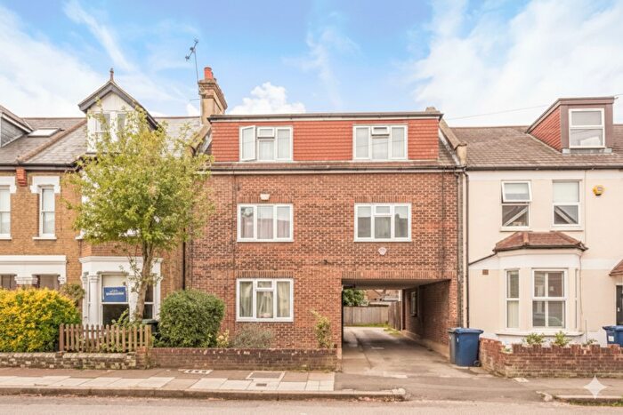 1 Bedroom Flat To Rent In Salisbury Road, Barnet, North London, EN5