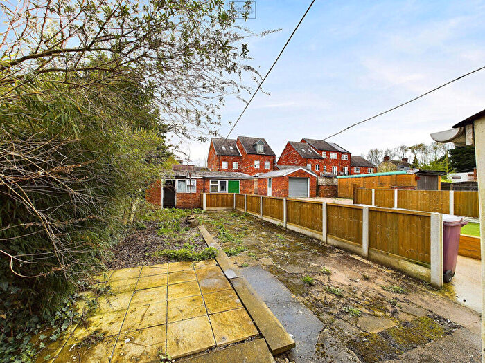 2 Bedroom Semi-Detached House To Rent In Pilsley Road, Danesmoor, S45