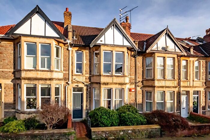 2 Bedroom Flat For Sale In Halsbury Road, Westbury Park, Bristol, BS6