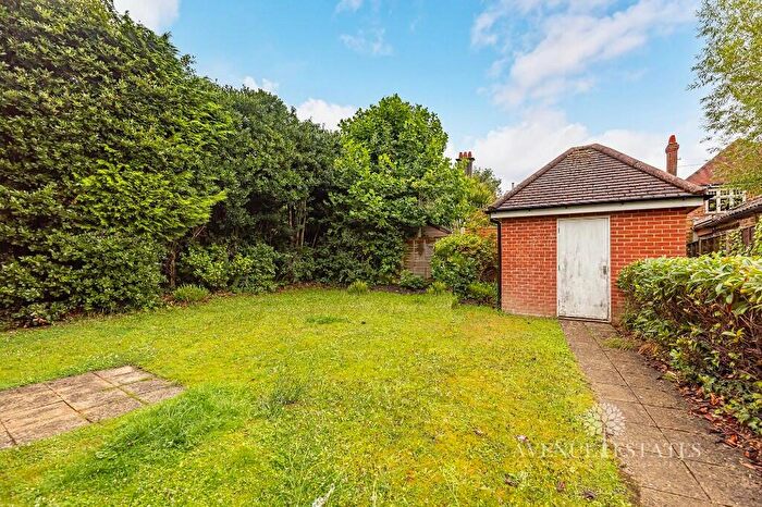 2 Bedroom Apartment For Sale In Talbot Road, Bournemouth, Dorset, BH9