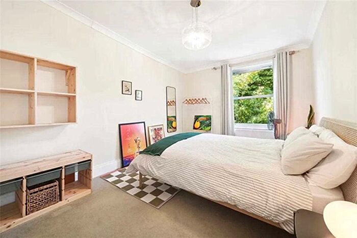 1 Bedroom Flat To Rent In Earl's Court Road, London, SW5