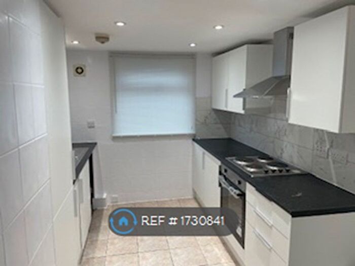 3 Bedroom Terraced House To Rent In Cedar Road, Cumbernauld, Glasgow, G67