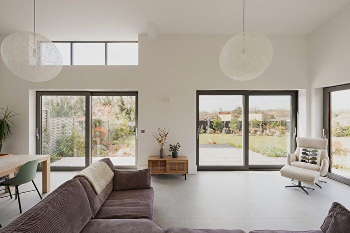 4 Bedroom Semi-Detached House For Sale In Westside Barn, Kirby Row, Norfolk, NR35