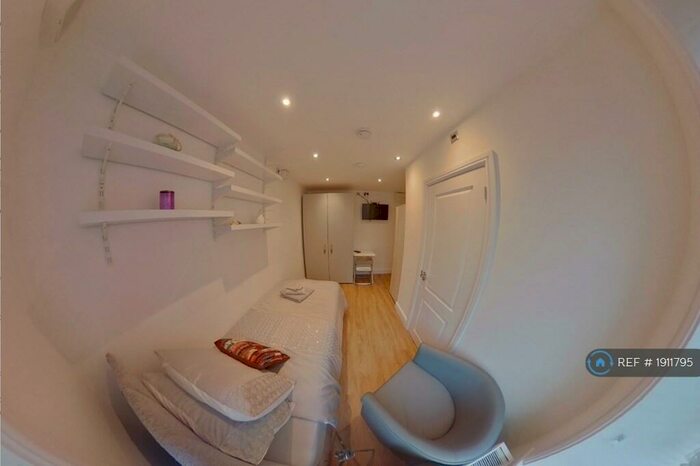 Studio To Rent In Langney Road (B), Eastbourne, BN21