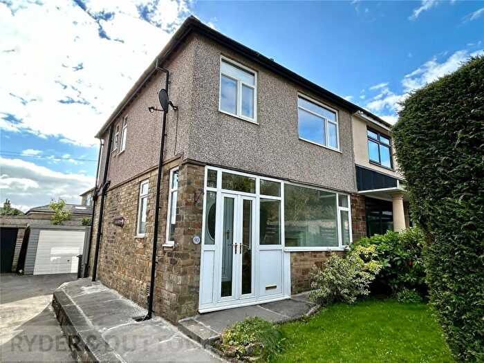 3 Bedroom Semi-Detached House To Rent In Paddock Lane, Halifax, West Yorkshire, HX2