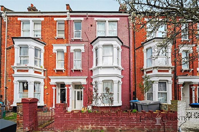 6 Bedroom Terraced House For Sale In Dunster Gardens, London, NW6