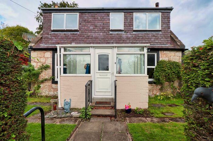 2 Bedroom Detached House For Sale In Avonside, Blackston Road, Avonbridge, FK1