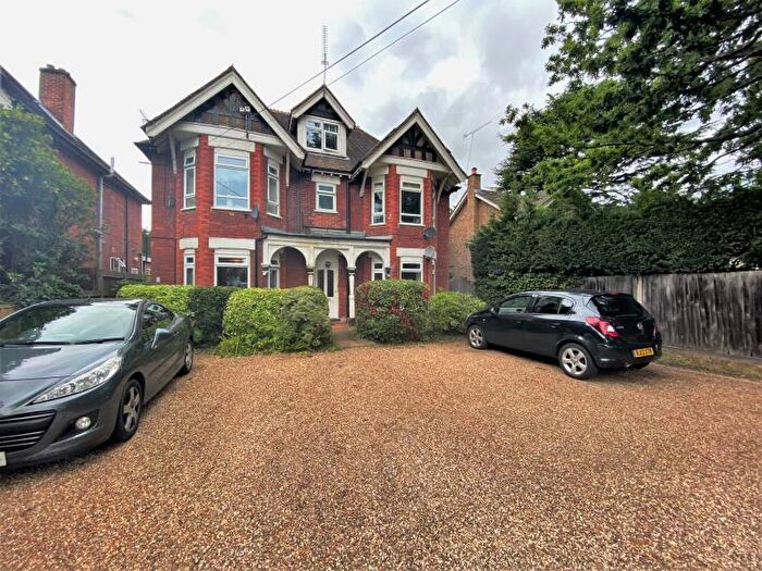 1 Bedroom Apartment To Rent In Woking, GU22