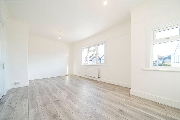 4 Bedroom Detached House To Rent In Bishops Park Road, London, SW16