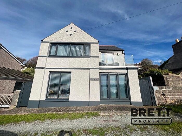 3 Bedroom Detached House To Rent In Marine Gardens, Milford Haven, Pembrokeshire., SA73