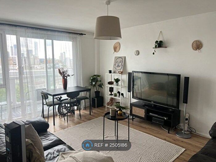 2 Bedroom Flat To Rent In Sleaford House, London, E3