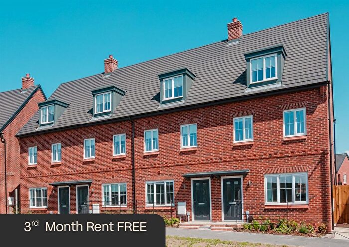 3 Bedroom Semi-Detached House To Rent In Herringbone Road, Worsley, M28