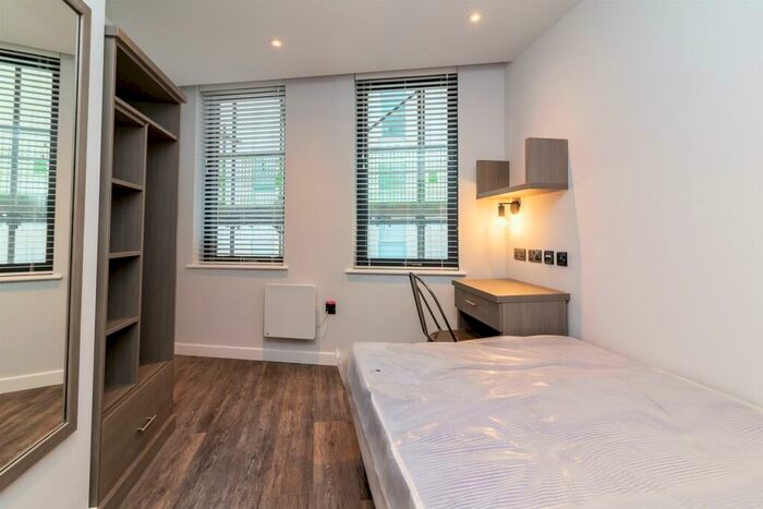 6 Bedroom Apartment To Rent In View Now! Howard One, Howard Street, NG1