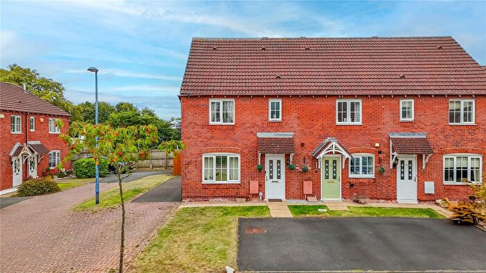 3 Bedroom End Of Terrace House For Sale In Sowers Court, Sutton Coldfield, West Midlands, B75