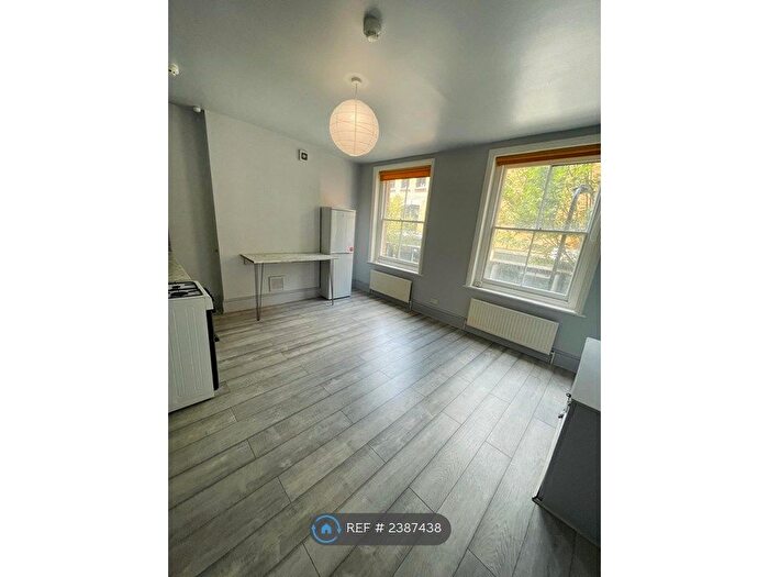 1 Bedroom Flat To Rent In Scrutton Street, London, EC2A