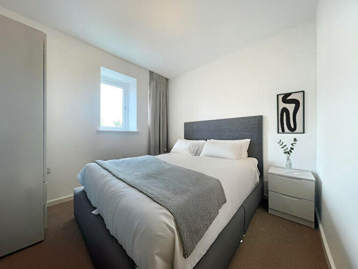 2 Bedroom Apartment To Rent In Edward House, Stockport, SK1