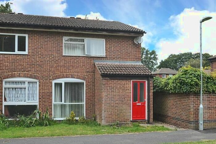 1 Bedroom Maisonette To Rent In Sandhurst, Berkshire, GU47