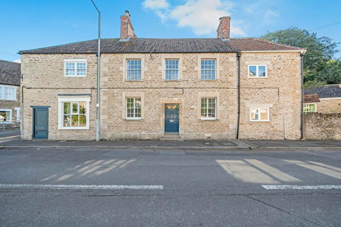 2 Bedroom Character Property For Sale In Frome Road, Beckington, Beckington, BA11