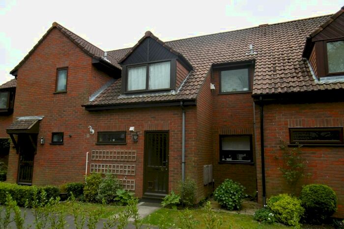 4 Bedroom Terraced House To Rent In Russell Drive, Christchurch BH23