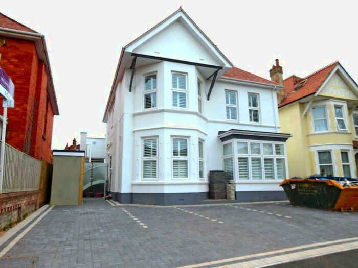 1 Bedroom Flat To Rent In Bedroom Ground Floor Flat In Southbourne, BH6