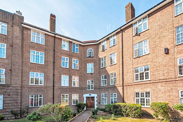 2 Bedroom Flat To Rent In Birkenhead Avenue, Kingston, Kingston Upon Thames, KT2