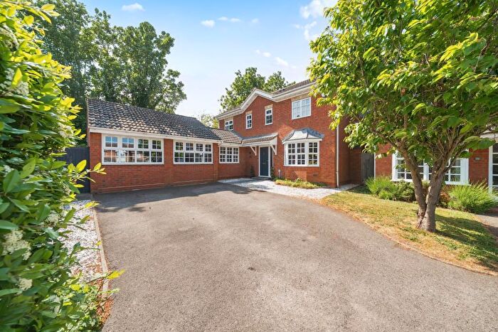 4 Bedroom Detached House For Sale In Jasmine Close, Biggleswade, SG18