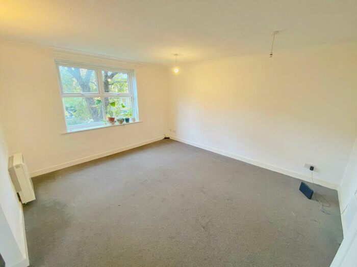 2 Bedroom Apartment To Rent In Sharrow View, Sheffield, S7