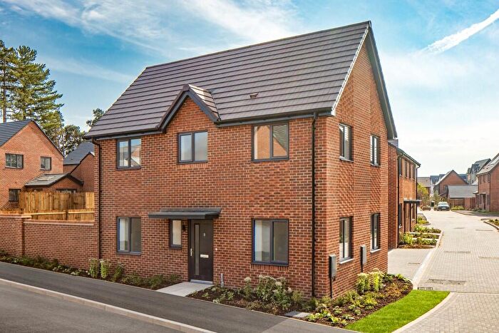 3 Bedroom Detached House For Sale In Wheldon Lane, Crowthorne, RG40