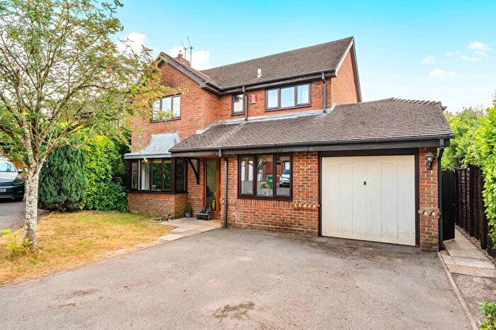 4 Bedroom Detached House For Sale In Lynn Way, Kings Worthy, SO23
