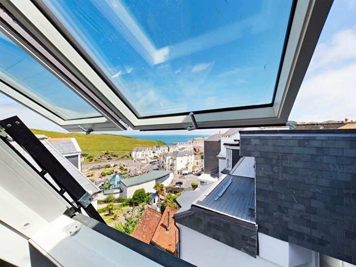 3 Bedroom Flat To Rent In Sommerhus, Ilfracombe, EX34