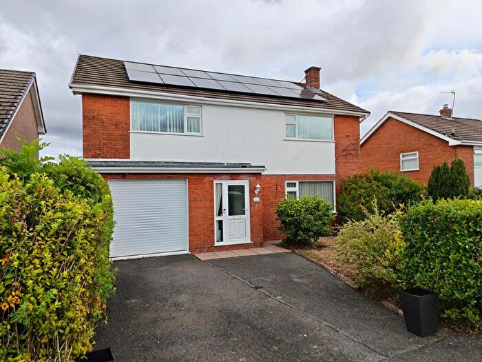 4 Bedroom Detached House For Sale In Pentrosfa, Llandrindod Wells, LD1