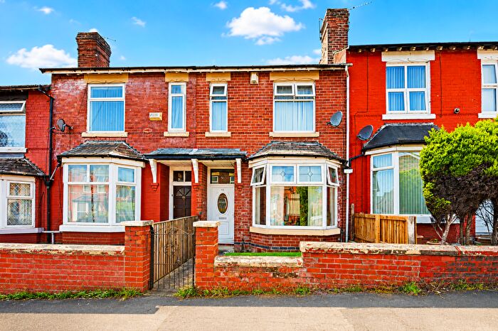 3 Bedroom Terraced House For Sale In Ashley Lane, Manchester, M9