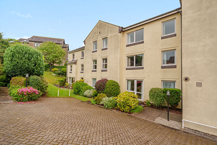 1 Bedroom Apartment For Sale In Strand Court, The Esplanade, Grange-over-Sands, Cumbria, LA11