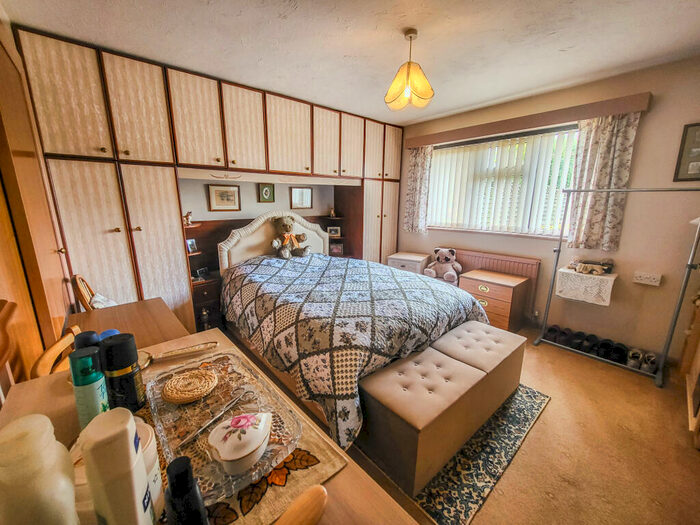 3 Bedroom Bungalow For Sale In Corsley Heath, Warminster, BA12
