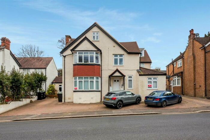 2 Bedroom Apartment To Rent In Reddown Road, Coulsdon, CR5