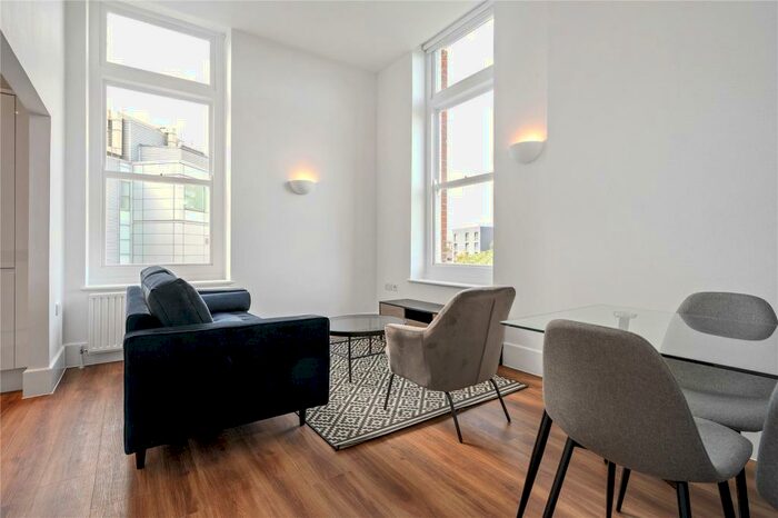 2 Bedroom Apartment To Rent In St Mark's Apartments, City Road, London, EC1V